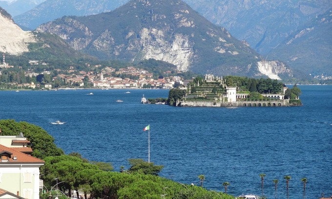 Stresa Apartment | Vista Lago in centre of Stresa, large terrace, sweeping view of lake, WiFi, A/C