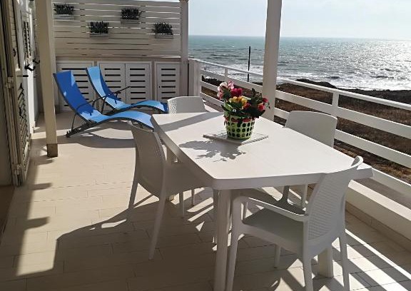 Torre di Mezzo House | Vista Mare tra i luoghi di Montalbano