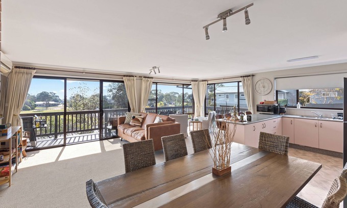 Pambula Beach Apartment | VitaminSea for Two