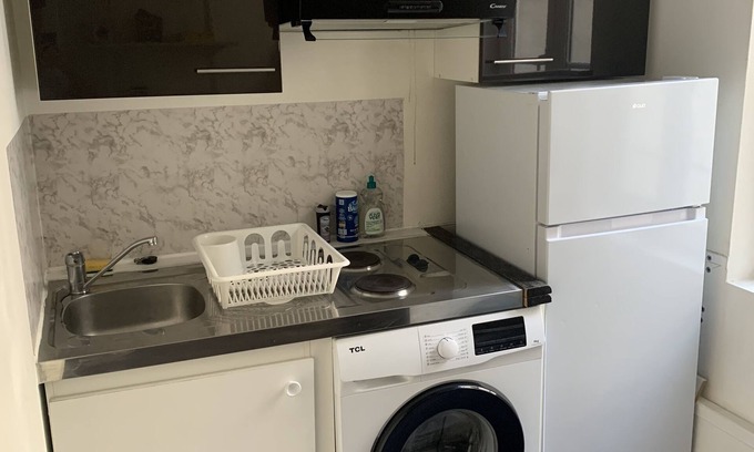 Saint-Quentin Apartment | Voltaire 4 Chez Adrien