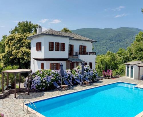 Agios Dimitrios Villa | Vrionis House