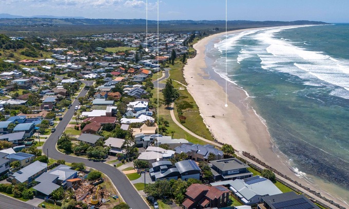 Lennox Head Apartment | Wake up each morning just steps away from 7-mile Beach and the iconic boardwalk
