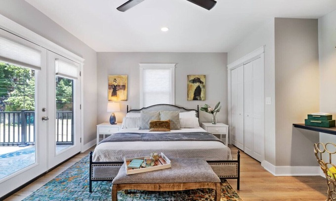 Wilkinsburg Apartment | Walk to Cafes + Frick Park From A Breezy Retreat