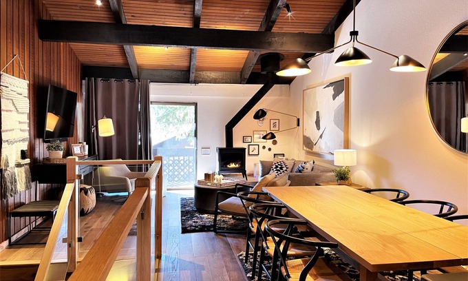 Mammoth Lakes House | Walk to Canyon Lodge Lifts! 2BR/2BA Condo w/BBQ