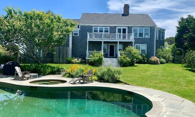 Nantucket House | Walk to Cisco Beach! Private Pool! Flexible check in/out dates.