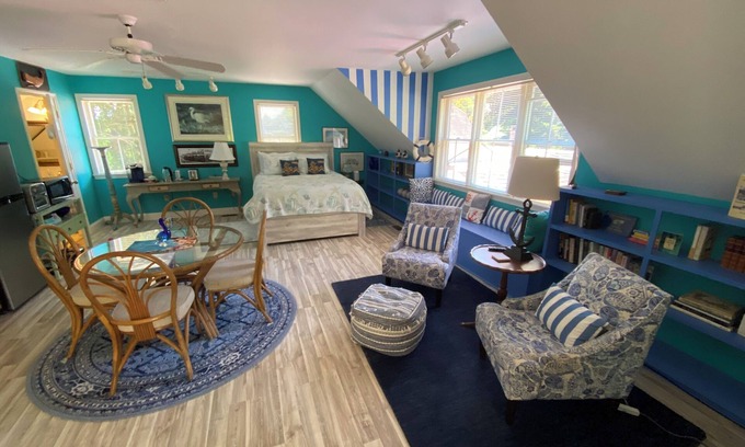West Mystic Villa | Walk to Downtown Mystic Premiere Carriage House Spacious Loft Apt—Very Private
