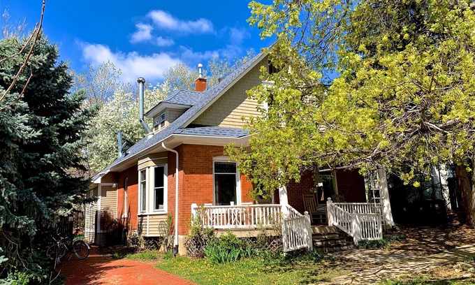 Whittier House | Walk to Pearl Street- With Great Backyard!