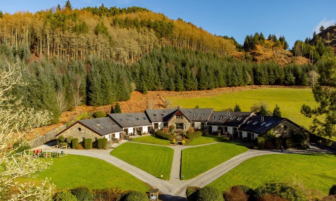 Slate Islands Cottage | Walled Garden Mews 2 - a mews cottage that sleeps 6 guests in 2 bedrooms