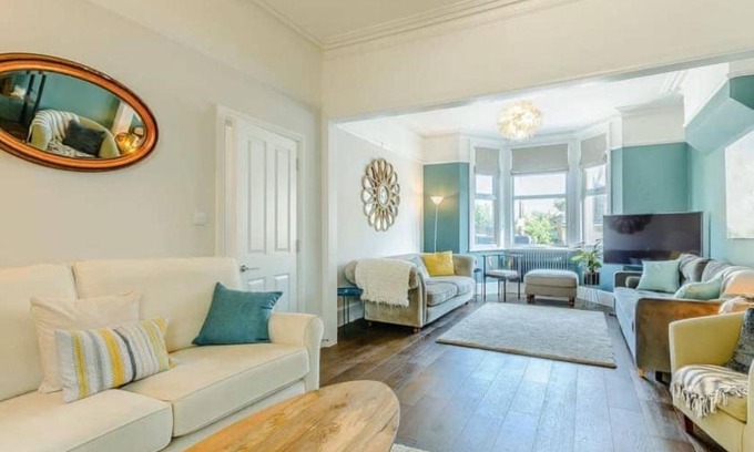 Margate House | Walpole House sleeps 19-24