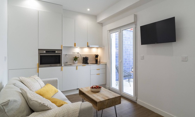 San Diego Apartment | Waou New Numantia II