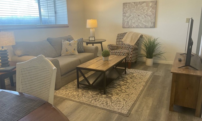 Orem Apartment | Warm and Cozy in Orem