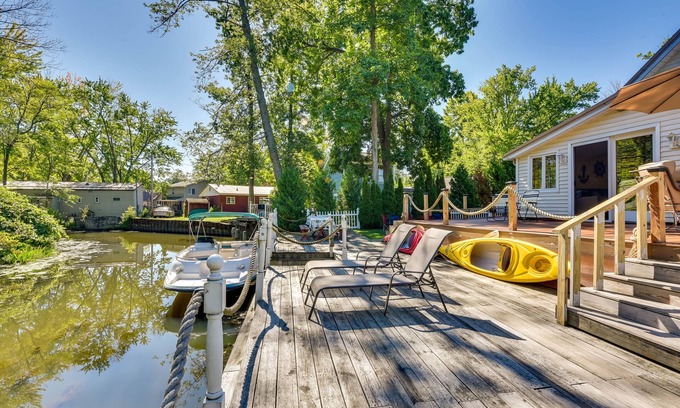 Mayville Cottage | Waterfront Chautauqua Lake Retreat: Dock, Kayaks!