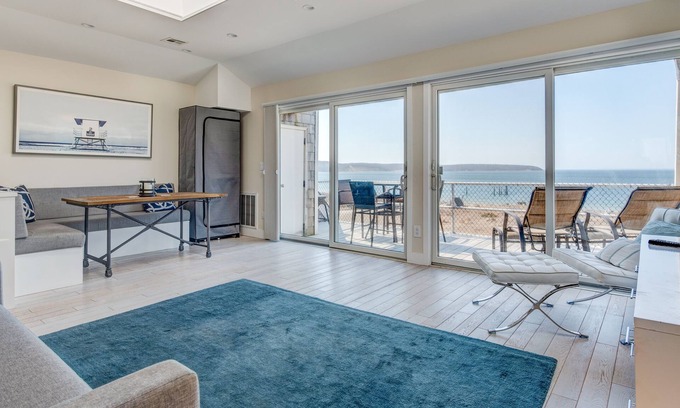 Montauk Apartment | Waterfront Gem