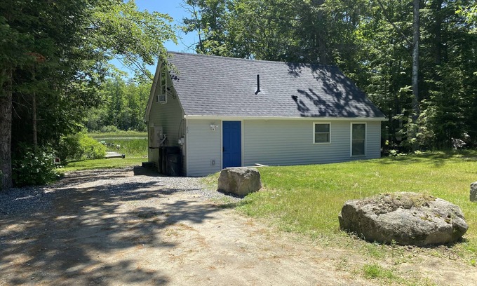 South Casco House | Waterfront Getaway w/Private Sandy Beach
