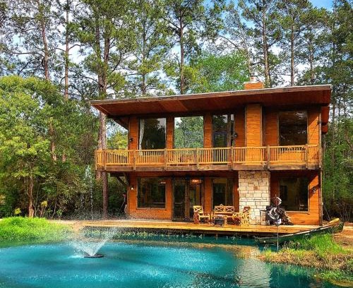 Waller House | Waterfront Houston Hide out In A Magical Forest