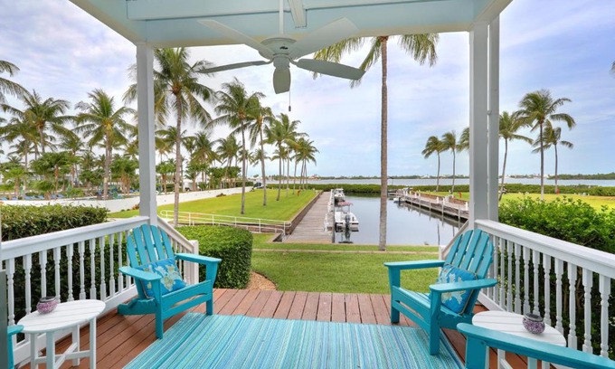 Indigo Reef Marina Homes House | Waterfront luxury Villa 42 with sunset views and boat slip townhouse
