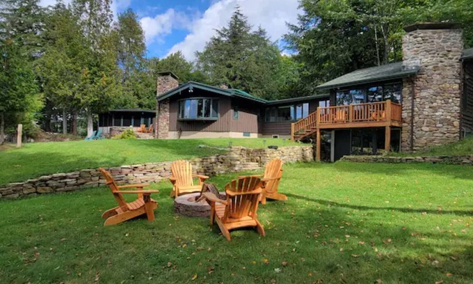 Saranac Lake House | Waterfront, Woods, Dock, Privacy, Pet-Friendly, Sleeps 8