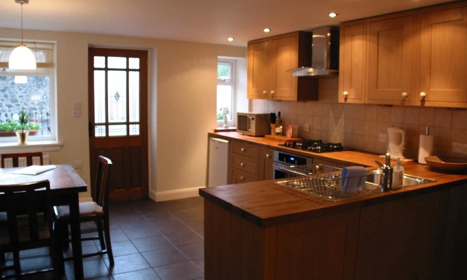 Leven Cottage | Waverley Place in Kirkton of Largo near St Andrews