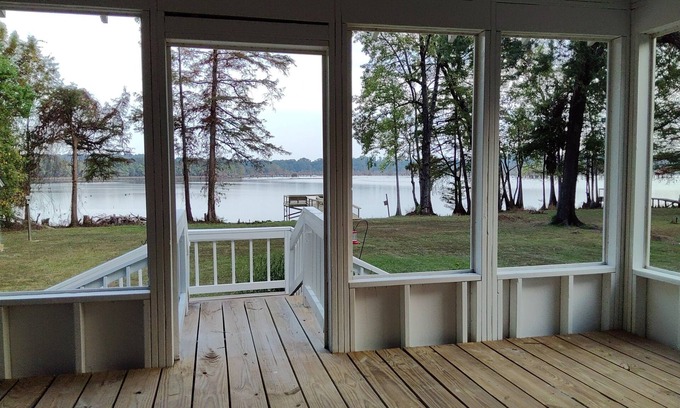 Calion House | Welcome to Blue Haven Hideaway on beautiful Calion Lake