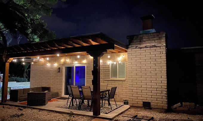 Drexel Heights House | Welcome to Casa Holladay!