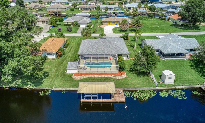 Lake Placid House | Welcome to Floridays.a quiet place by the lake