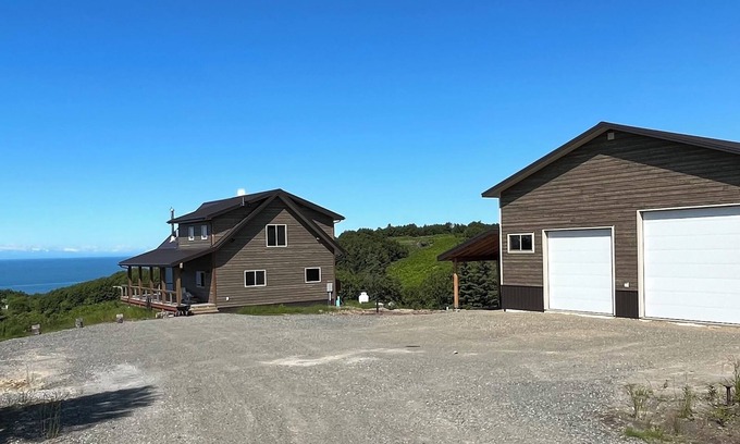 Happy Valley Cabin | Welcome to Redoubt Retreat!