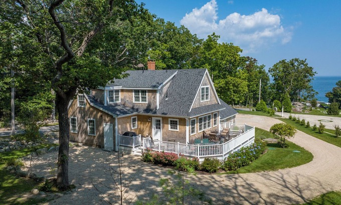 Southern Coast House | Welcome to Siren's Song -