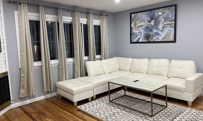 Queens House | Welcome to The Nest, Beautifully renovated 4 bedroom 2.5 Bath private property!