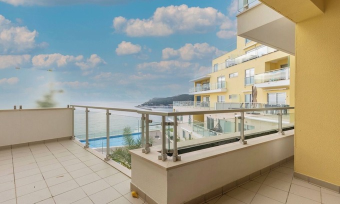 Santiago Apartment | Welcome to this modern and cozy apartment! Enjoy the incredible view of the.