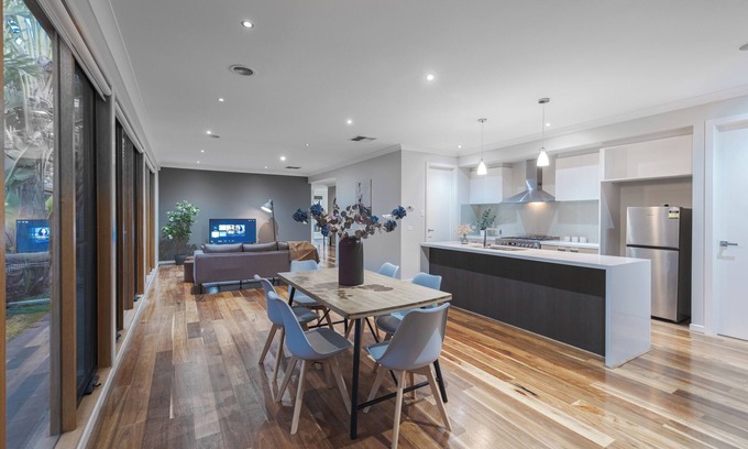 Greenvale Apartment | Welcome to your peaceful house in Greenvale