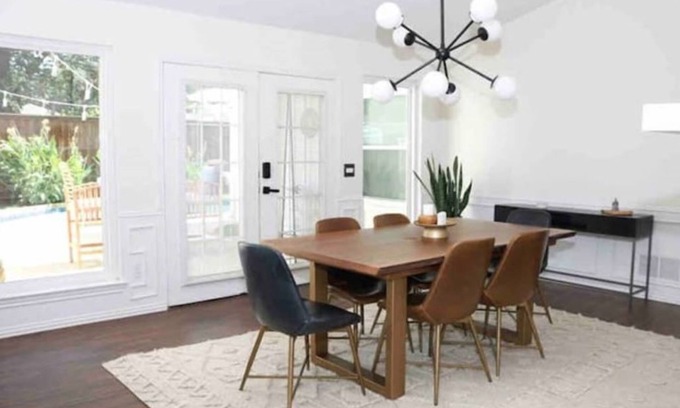 Parker Road Estates House | Welcome to your Temporary Home! Recently Renovated 4Bed/3Bath Home with Pool!