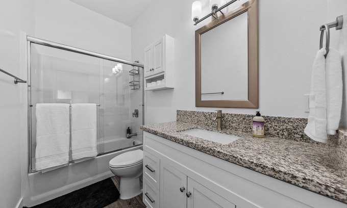Gardnerville Condo | Welcoming 3-bedroom suite in Gardnerville, NV near Topaz Lake