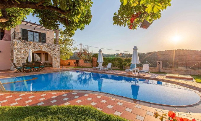 Agia Villa | Welcoming Family Villa - Private Pool, Stunning Mountain, Countryside & Sea Views close to Beaches!