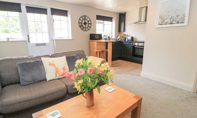 Crudwell Cottage | Well Cottage