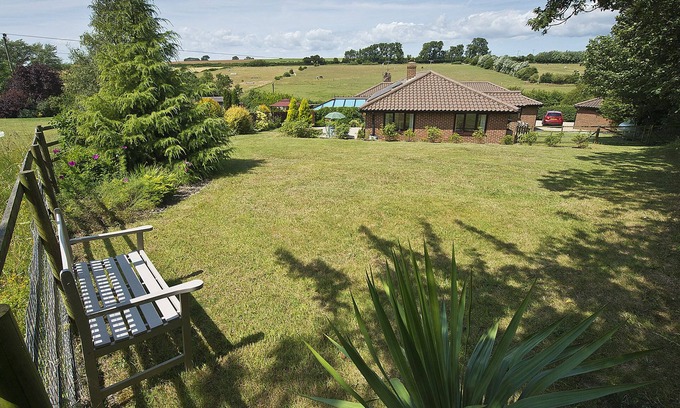 Martin House | Well Equipped Family Holiday Home With Garden In A Quiet rural location.