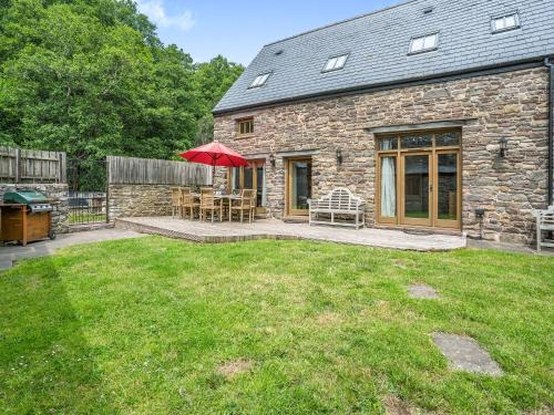 Cwmdu House | Wern Farm Barn
