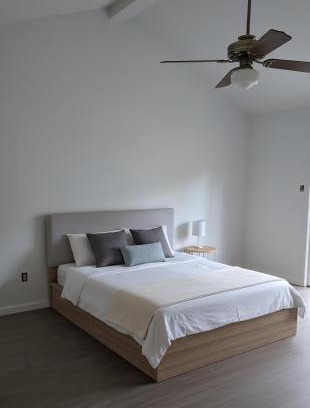 Kingwood House | Weslynn's Minimalistic Stay