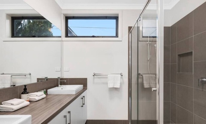 North Geelong House | West Side Townhouse in Geelong West