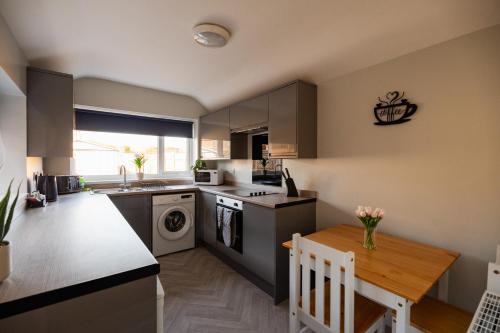Middlesbrough House | Westbourne House By Horizon Stays