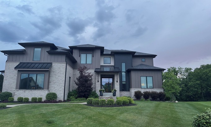 Carmel House | Westfield 6BR Estate -Sauna, Saltwater Pool, Hot Tub, Gym Near Chatham Hills GC