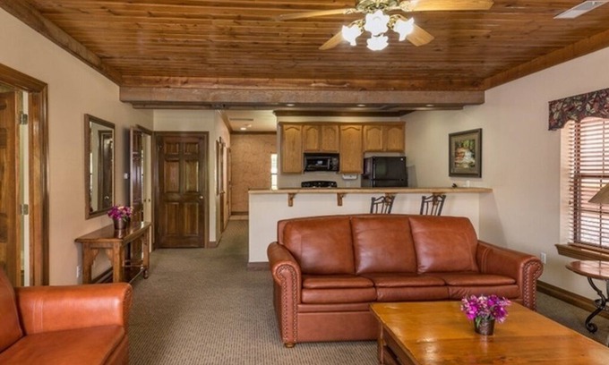 Branson Condo | Westgate Branson Woods for Veterans Day week in this great 2BR Condo