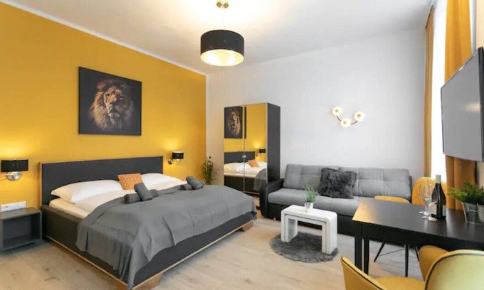 Funfhaus Apartment | WF-Apartment near Westbahnhof Top 10