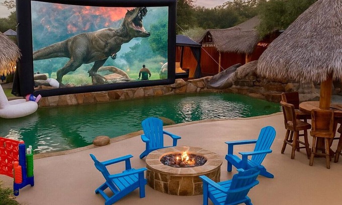 Alvin Apartment | WF- Luxury 5BR w/Casita Pool Hot Tub Tiki Bar