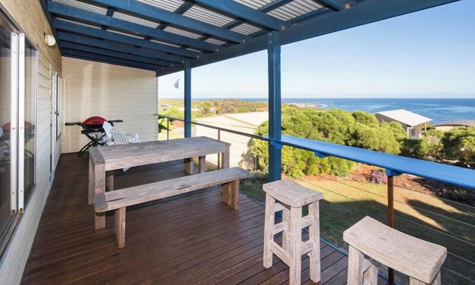 Gracetown House | Whale House | Gracetown - Breathtaking Ocean Views