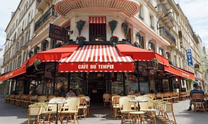 Enfants-Rouges Apartment | WHERE EVERY CORNER REVEALS A PIECE OF RICH HISTORY & VIBRANT CULTURE - LE MARAIS