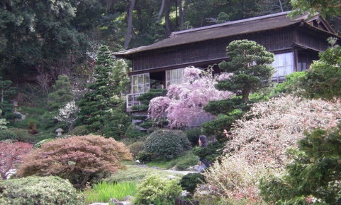 Saratoga Cottage | Whimsical Cottage Near The Village Of Saratoga