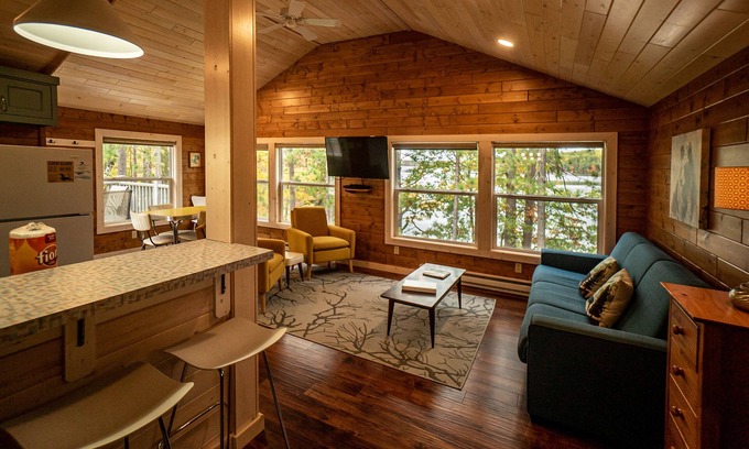 Land O Lakes Cabin | Whippoorwill Cabin on the Lake