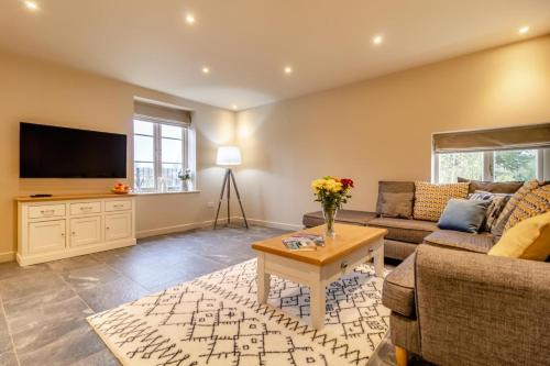 Halesworth House | White House Lodges - Meadow