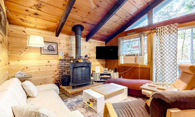 Center Conway House | White Mountain Grove