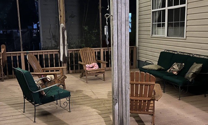 Lexington House | Whole House - billiard rm, Lg pool & deck- Pet friendly - 5 min from I-20 & I-26